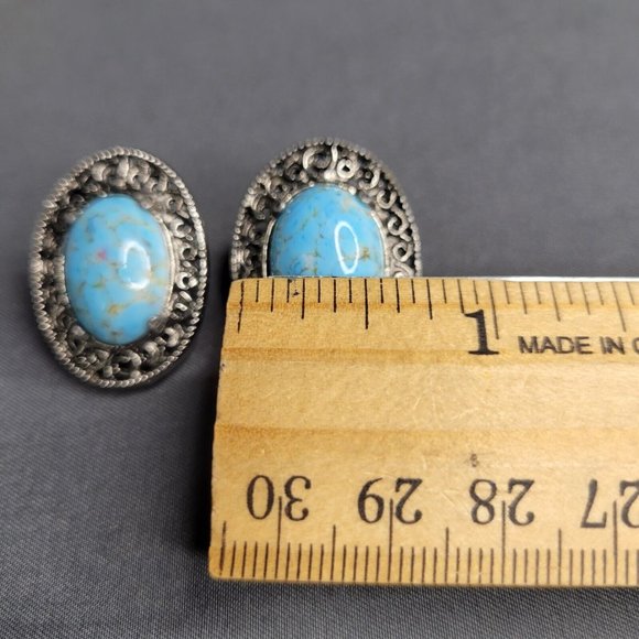 Hollycraft Blue Howlite Stone Silver Tone Filigree Accent Clip On Earrings - Picture 8 of 8